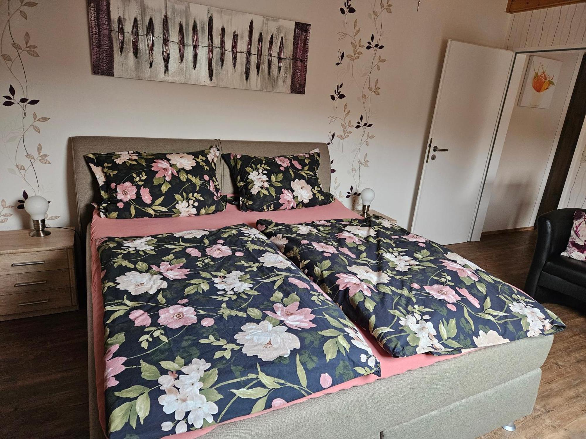 Mathildas Ferienwohnung Hatzenport エクステリア 写真